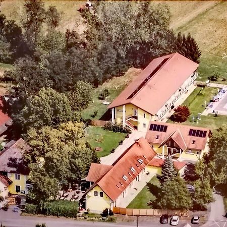 Gasthof Zum Lindenhof บัดราดเคอร์สบวร์ก ภายนอก รูปภาพ